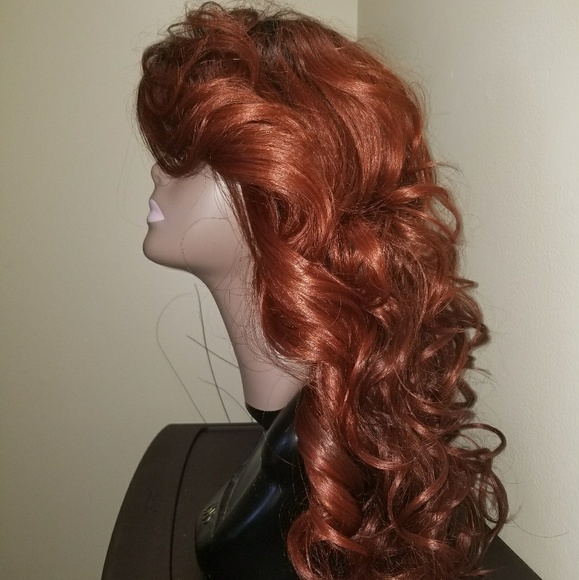 Gorgeous Arburn Tresses - Picture 2 of 5